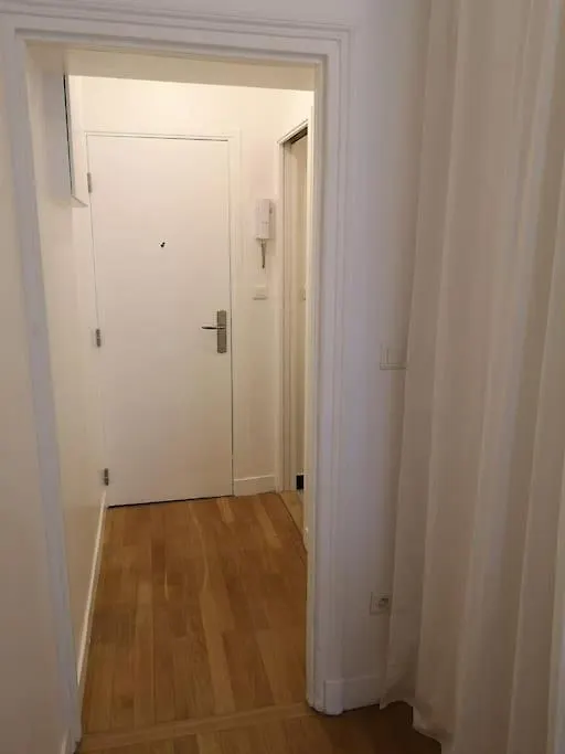 Charmant Appartement Parisien 2 Pieces 0*, Paris